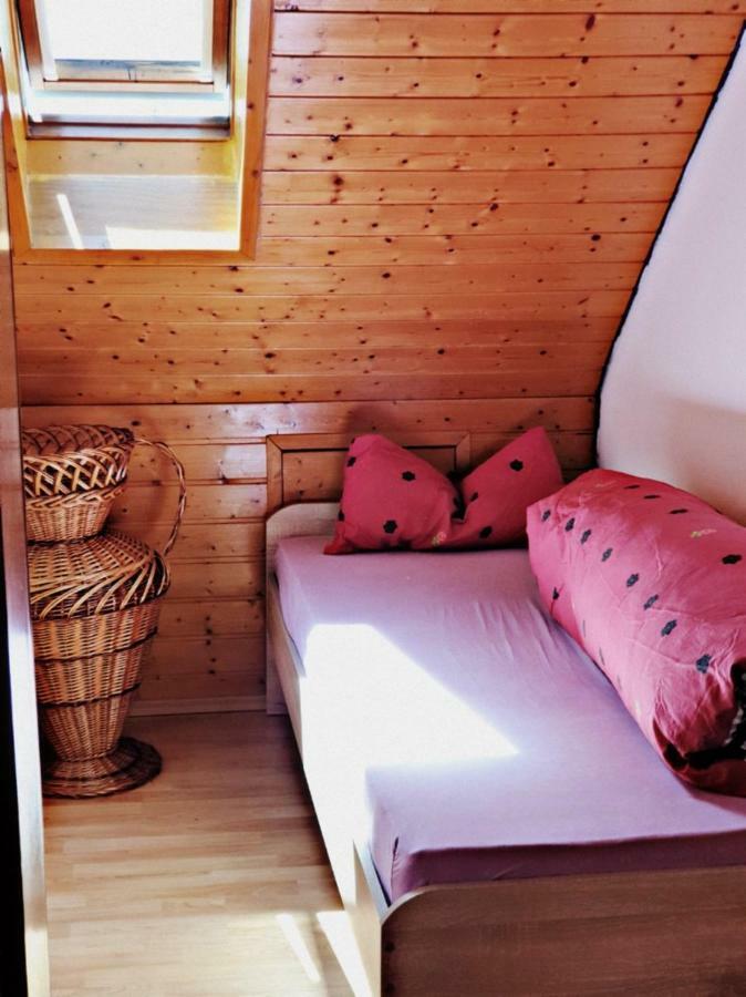 Voll Ausgestattete Dg- Wohnung In Hdh Ruhige Zentrale Lage Heidenheim an der Brenz Exterior foto
